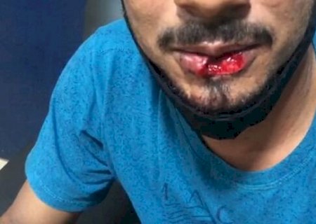 Homem apanha de mulher por chegar tarde de futebol com os amigos