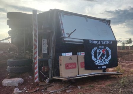 Força Tática do 12ºBPM/CPA-1/PMMS efetua Apreensão de Caminhão carregado de cigarros Contrabandeados