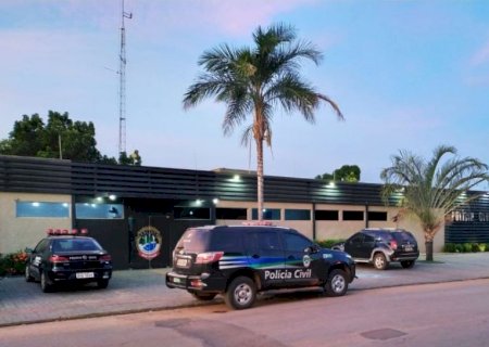 Trio é preso com armas, facas e mais de 120 munições em cidade turística