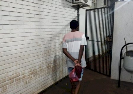 ‘Perdi a cabeça e fiz isso’, confessa autor de tentativa de homicídio contra rapaz que jogava bola com crianças