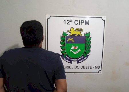 Homem acusado de estuprar filhos e enteado é preso em São Gabriel