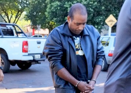 Caminhoneiro douradense é preso com quase 15 toneladas de maconha