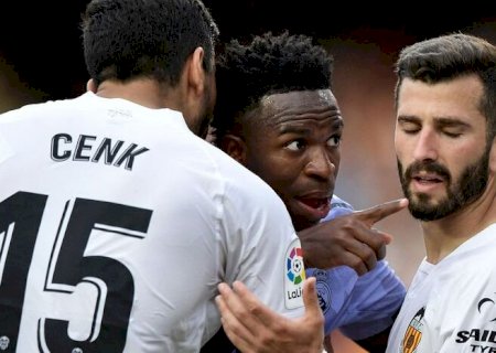 Espanha prende 7 pessoas após ataques racistas contra Vinícius Jr