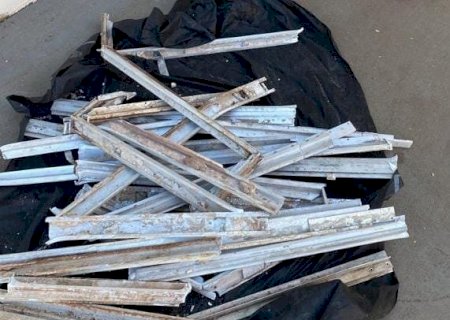 Guarda Municipal prende usuário de drogas com esquadrilhas de alumínio furtados