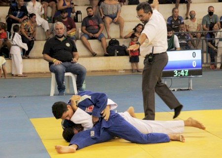 Projeto Judô em Ação oferece aulas gratuitas para crianças no Jorjão em Dourados