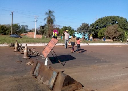 MS-156 é bloqueada em protesto contra marco temporal