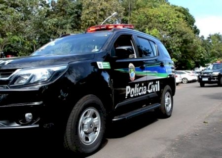 Mulher descobre que filha é estuprada em banheiro de escola por meio de desenho