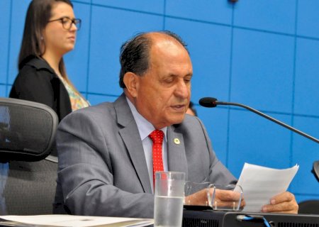 Zé Teixeira reivindica asfalto para moradores do Santa Edvirges, em Dourados