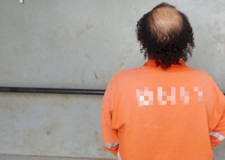 Homem é preso por descumprir medida protetiva e posse de arma de fogo