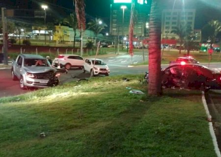 Médico que matou jovem no trânsito é preso bêbado após acidente