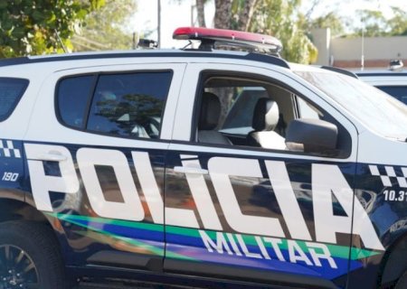 Jovem armado é preso após ameaçar pessoas em bar em Dourados