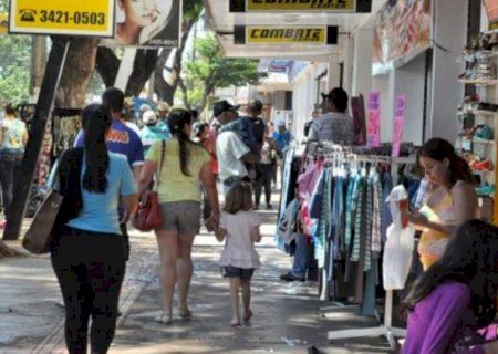 Dia dos Pais deve movimentar mais de R$ 31 milhões entre presentes e comemorações em Dourados