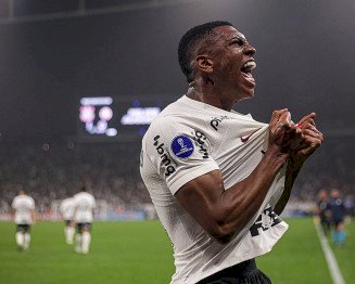 Corinthians vence Universitario e encaminha classificação na Copa Sul-Americana