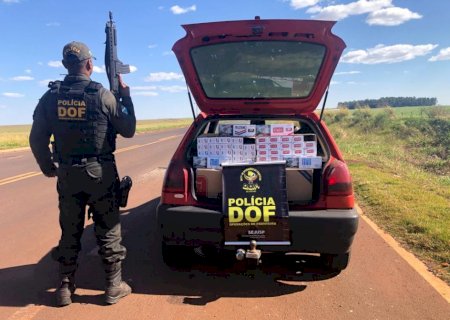 DOF apreende carros carregados com cigarros contrabandeados em Aral Moreira