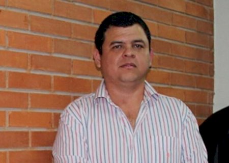 Diretor de penitenciária é afastado por suspeita de ficar com salário dos presos