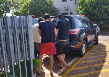 Dupla é presa vendendo cocaína em bairro de Dourados