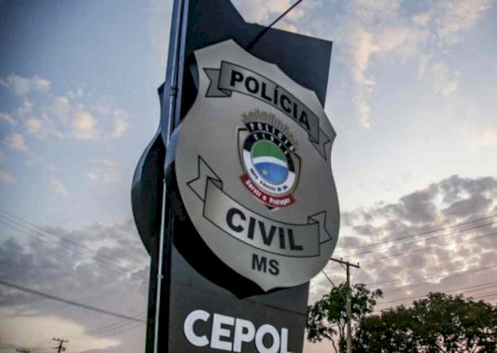 Homem é espancado a pauladas e desmaia durante assalto