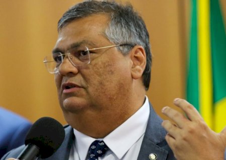 Dino diz que não tinha autorização para usar FN no 8 de janeiro