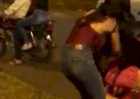 Mulheres ‘viralizam’ ao trocarem socos em cidade da fronteira