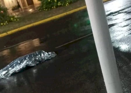 Ciclista morre após ser atingido e arremessado por ‘motoboy’