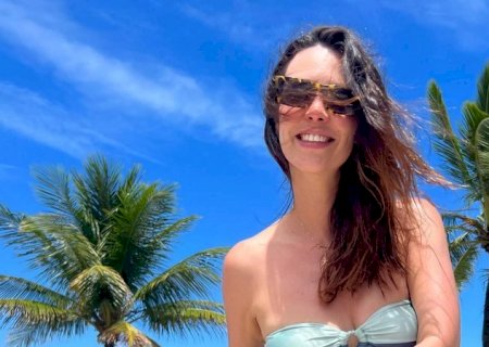 Camila Rodrigues exibe curvas impecáveis durante viagem: 'Perfeita'