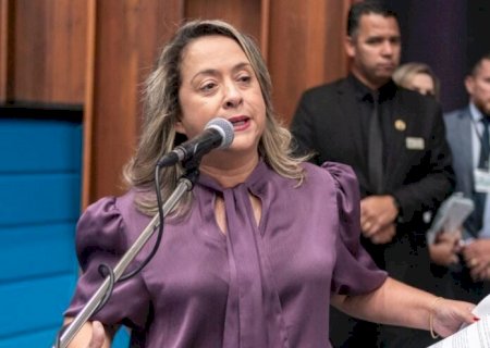 Lia Nogueira pede afastamento da AL para cuidar de infecção pulmonar