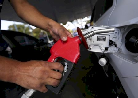 Gasolina tem variação de quase 20% em Dourados, mostra Procon