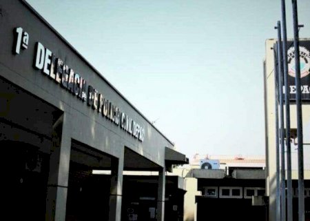 Dupla de Moto Assalta Jovem Durante a Madrugada