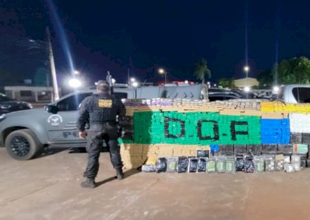 Caminhonete roubada é recuperada com drogas avaliadas em R$ 4 milhões