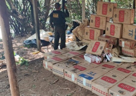 Foragido é preso com mais de 2,3 mil pacotes de cigarros às margens do Rio Paraná
