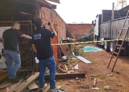caminhoneiro cai de carroceria de carreta e morre em Dourados
