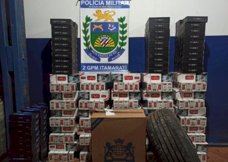 PM apreende veículo com produtos contrabandeados do Paraguai