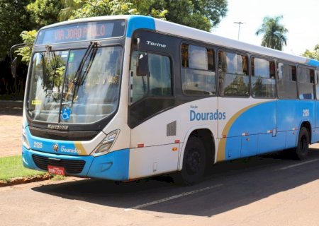 Prefeitura garante ônibus gratuito para abertura do Dourados Brilha 2023