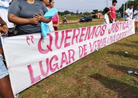 Indígenas fazem protesto pela morte de jovem com golpes de pá
