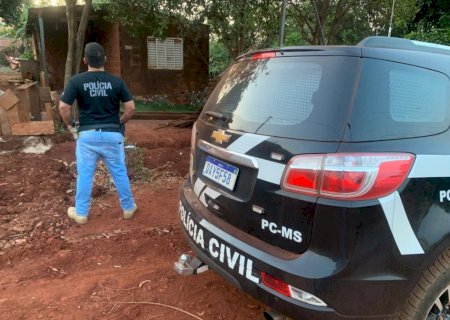 Mulher é resgatada de cárcere privado após conhecer homem pela internet