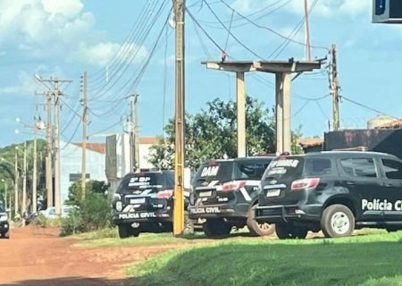 Polícia Civil faz buscas em bordel conhecido de Dourados