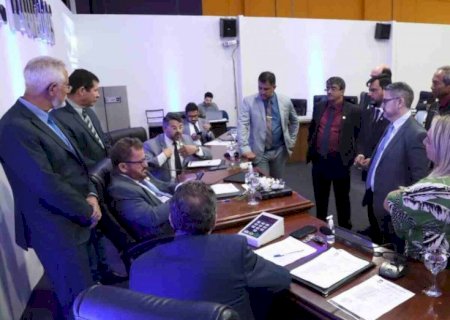 Na última sessão do ano, Câmara vota Lei Orçamentária para exercício de 2024