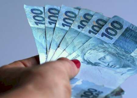 Salário mínimo de R$ 1.412 começa a ser pago nesta quinta-feira