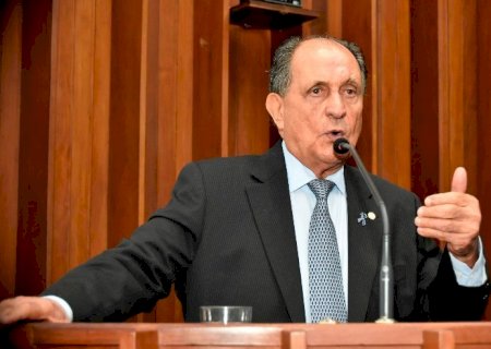 Dourados: Zé Teixeira solicita recursos para recuperação de ruas