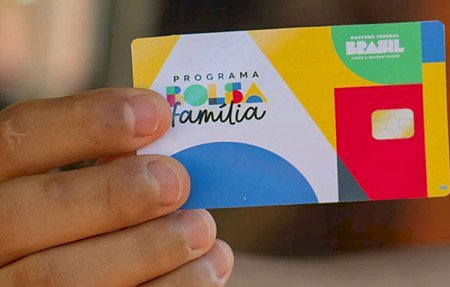 Caixa paga novo Bolsa Família a beneficiários com NIS de final 4