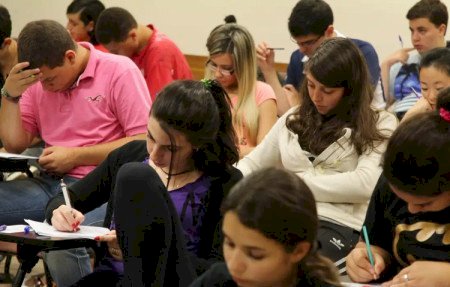 Governo lança Fies Social para estudantes de baixa renda
