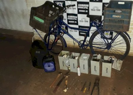 Homem é preso após furto no estádio Douradão e tráfico de drogas