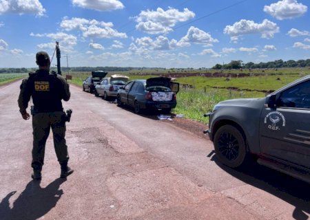 Polícia apreende veículos com R$ 155 mil em mercadorias contrabandeadas em Dourados