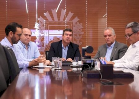 Governo de MS alinha com Ministério da Agricultura medidas para ajudar produtores rurais