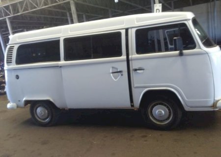 Leilão do Detran/MS tem motocicleta e até Kombi com lance inicial de R$ 3 mil