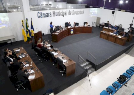 Vereadores aprovam 15 projetos de lei na 5ª sessão do ano