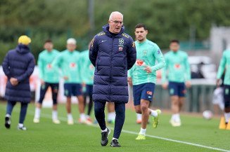 Dorival Júnior comanda primeiro treino da Seleção Brasileira em Londres