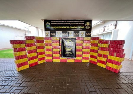 Caminhão com cana-de-açúcar é apreendido com R$ 5 milhões em maconha