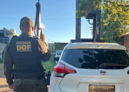 DOF recupera na fronteira carro roubado na cidade de SP em novembro