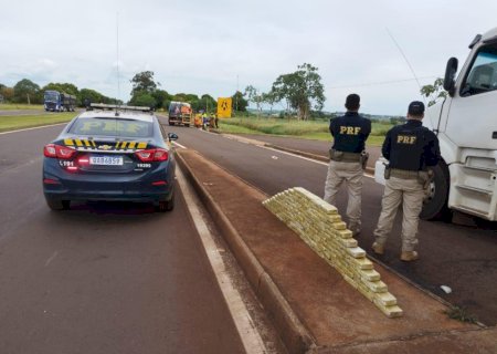 Pai e filho são presos pela PRF com mais de 110 quilos de cocaína